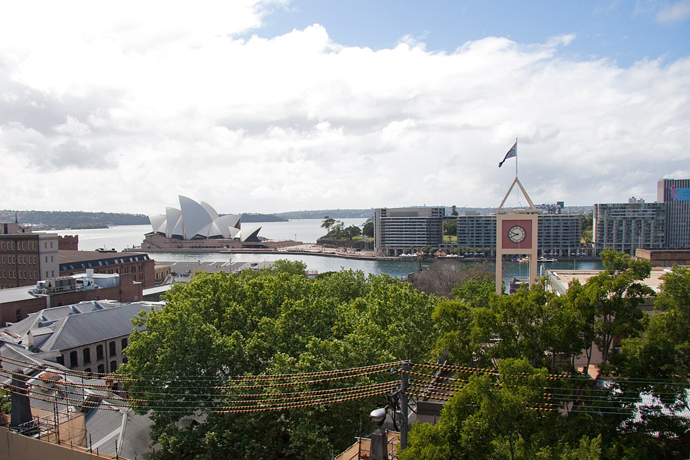 [Sydney: Viewed from Bridge Approach]