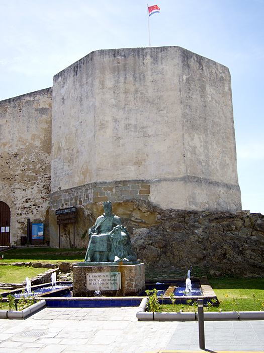 [Castle and Statue of Sancho IV]
